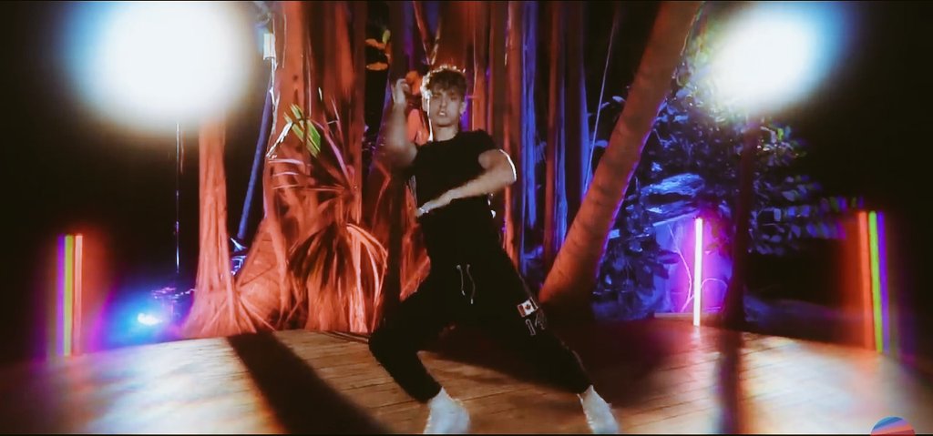 Beyhanna2009's tweet image. Não, mas esse momento aqui... tudo pra mim! #NowUnitedFiesta