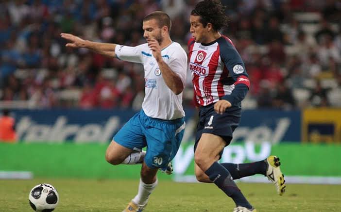 TitoVilla1982's tweet photo. 🚂 vs 🐐 - #Recuerdo - #Ap2009 https://t.co/MOqjLlyJnH