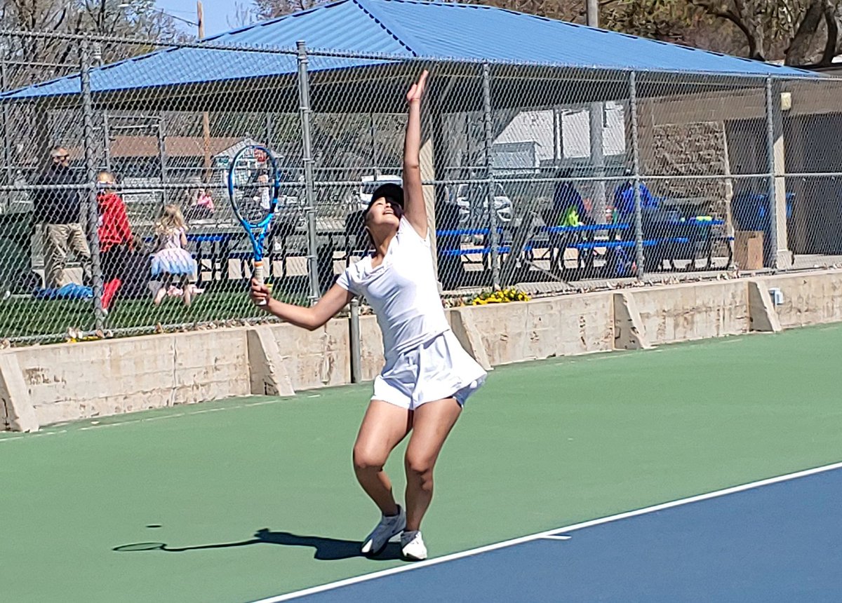 CoachMarcBauer's tweet photo. Mia Sherikulova on serve today at Harmon Park courts. #3Singles @UNK_tennis @UNK_Athletics #LetsGoLopers https://t.co/UzOzVdIJZD