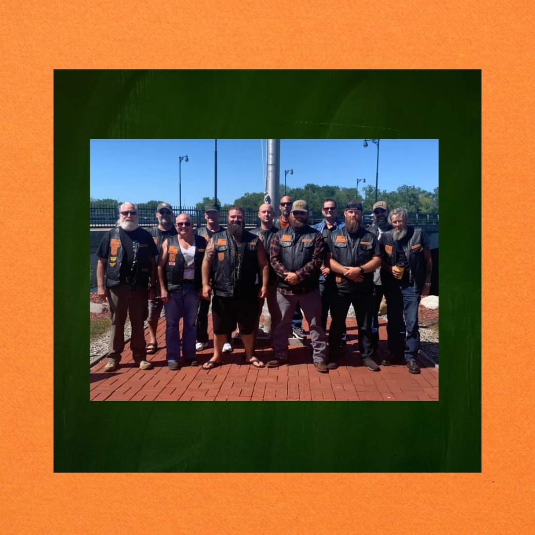 ForgedbyFreedom's tweet photo. Because Brothers aren't always blood related. #Brotherhood #Veteran #SaturdayVibes #Military #NationalSiblingsDay2021 #familyisntalwaysblood https://t.co/P7sdulEYpK