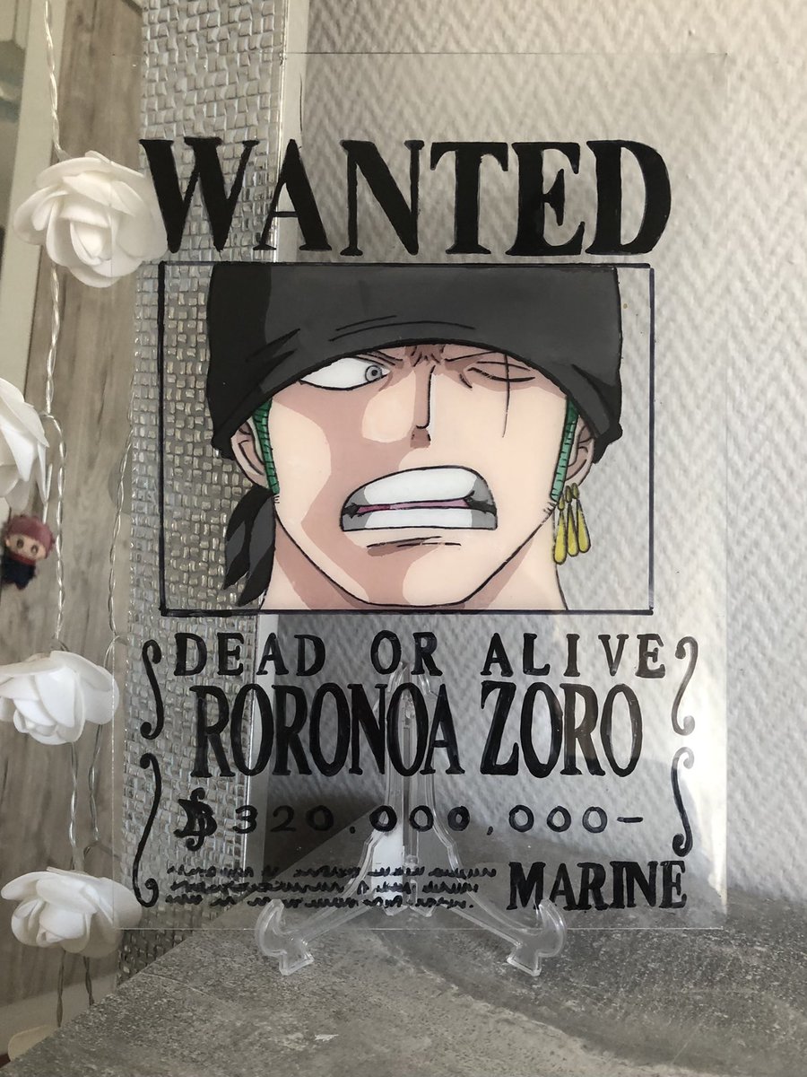 nalyaaart's tweet photo. glass painting of Zoro ⚔️ One Piece https://t.co/AvfN6M0QMk