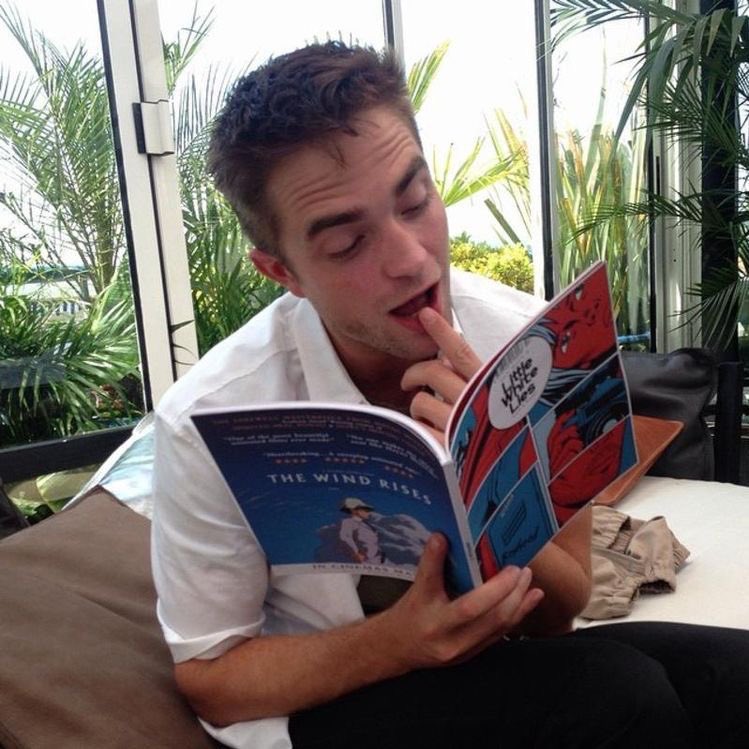 your camera roll if robert pattinson was your boyfriend