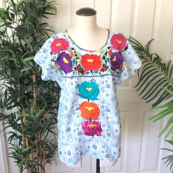Marcymacbride's tweet photo. So good I had to share! Check out all the items I'm loving on @Poshmarkapp from @Armoiredecc #poshmark #fashion #style #shopmycloset #handcrafted #joie #lnv: https://t.co/Q2UphZIi29 https://t.co/qnxXc5wAPo