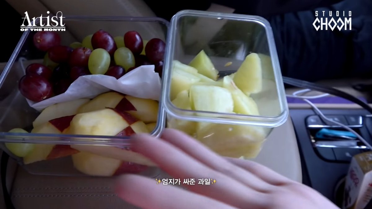 umji packed fruits, wrote letter and went to visit sinb on the filming day to support her