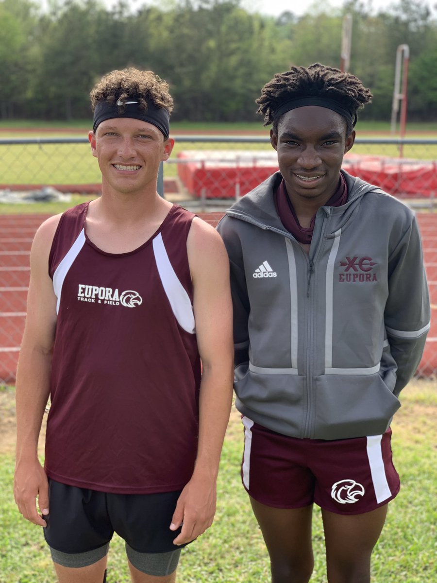 EuporaTennis's tweet photo. Congrats to Walker Mitchell and Chris Nicholson on their district track meet finishes!
2nd place: 3200m-Walker Mitchell 1600m-Chris Nicholson 800m-Chris Nicholson
1st place: 4x800m and 4x400m relay-Chris Nicholson
❤️🦅👟🎾 #GoEagles #runboysrun #proudofyou https://t.co/NQfQWqqcMu