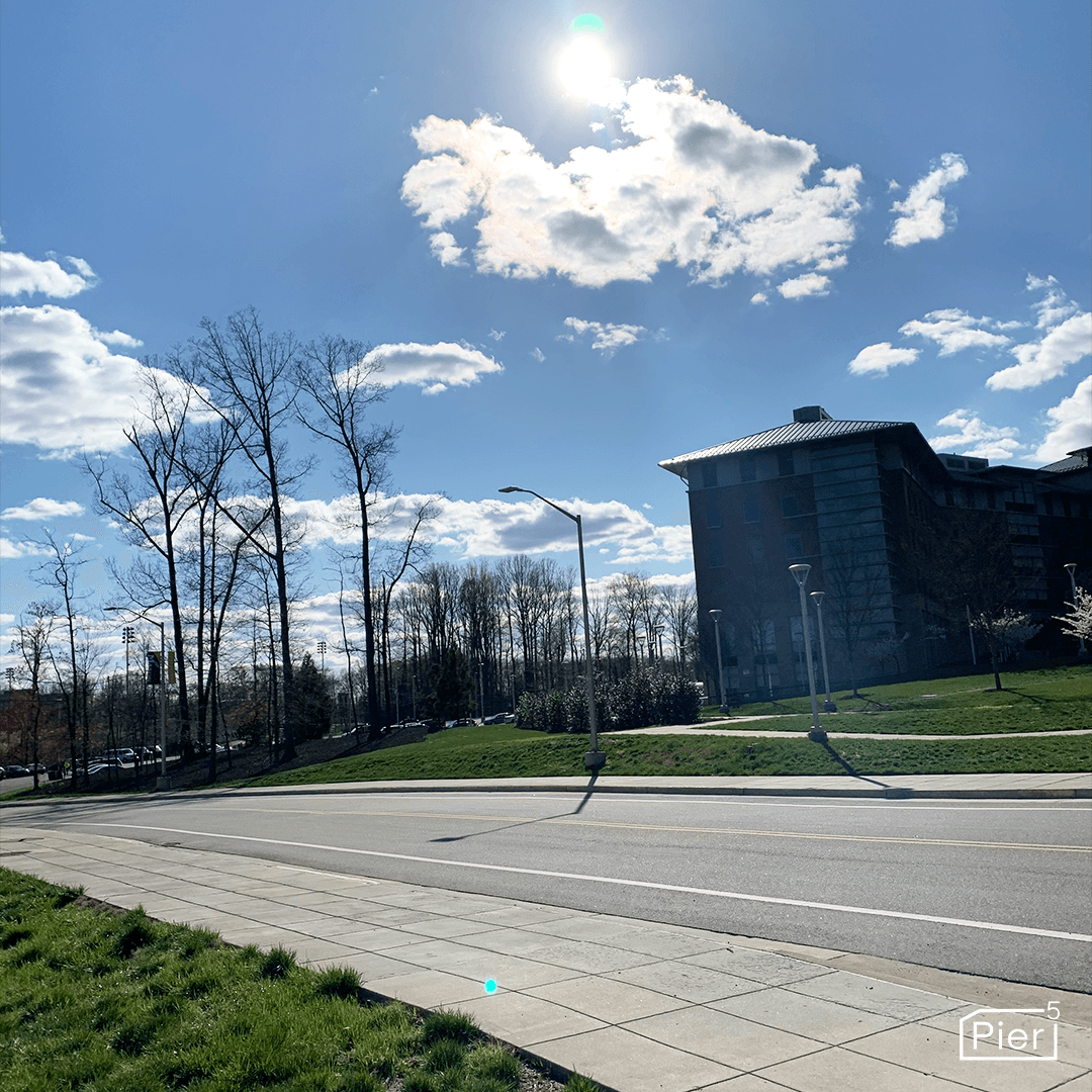 Pier5co's tweet photo. So glad it's finally the weekend! Hope everyone has a good one! 

#weekend #tshirtweather #weather #outdoors #cloud #justforfun #smallbusiness #webdesigner #webdesign #freelancer #gainesvilleva #manassasva #warrentonva #manassas #techcompany #consultingagency #creativeindustry https://t.co/xxpFiJE2hP