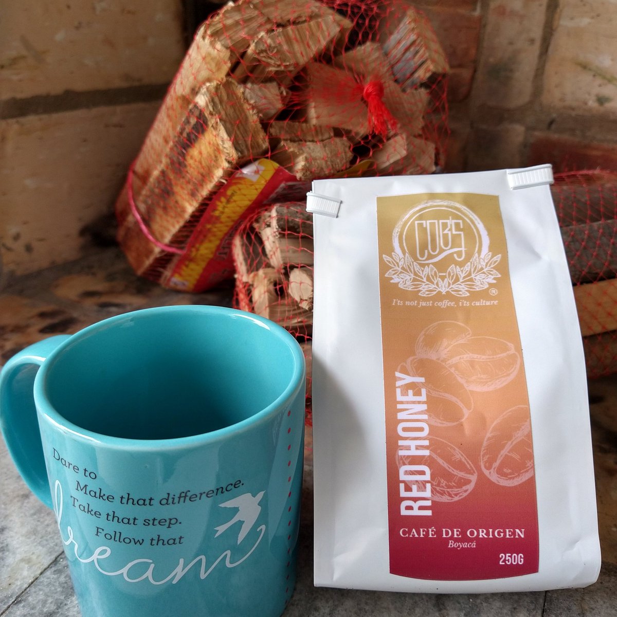 jmanuelsaenzdeb's tweet photo. @CafedeColombia #Colombia #Bogotá #FelizSabadoATodos #Drinkingcoffe #Cobscoffee ¿Pueden ustedes comenzar el día sin tomar un sorbo de #cafe ? El mío es #redhoney origen #Boyaca @sandia2806 @mujerenpaz @PaisaBejuco @y_cenizas @mateoelflautist @perlajahel @SAMIT0T0 @GarciaTere_ https://t.co/NlKydrlVxb