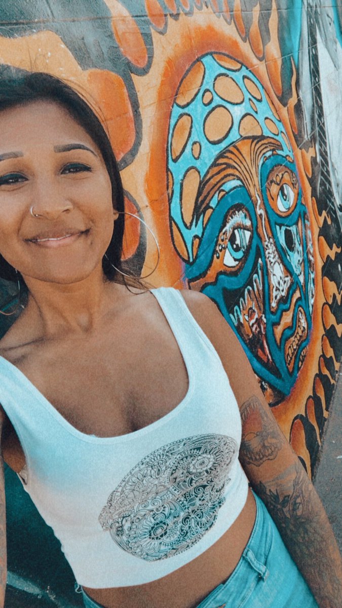 Vana Liya (@vanaliyamusic) on Twitter photo #ICYMI: I got a chance to be on the <a href="/NowellFamily/">The Nowell Family Foundation</a> podcast, Bradley’s House. Check it out to hear me chat about @Sublime, “The House That Bradley Built” Compilation, and mental health.
Check out their profile to see how you can get involved!
youtu.be/JJEimmDeOJE #ICYMI: I got a chance to be on the <a href="/NowellFamily/">The Nowell Family Foundation</a> podcast, Bradley’s House. Check it out to hear me chat about @Sublime, “The House That Bradley Built” Compilation, and mental health.
Check out their profile to see how you can get involved!
youtu.be/JJEimmDeOJE
