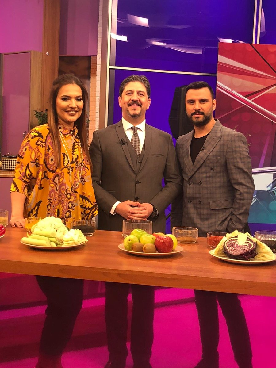 Canlarım geçtiğimiz günlerde harika bir yayını tamamladık. Metabolik cerrahi hakkında merak edilen her şeyi keyifli bir sohbet eşliğinde sizler ile paylaştık. Daha detaylı bilgi için iletişim numaralarımızdan bize ulaşabilirsiniz.
☎️0212 953 20 20
☎️0542 296 64 20
#alperçelik