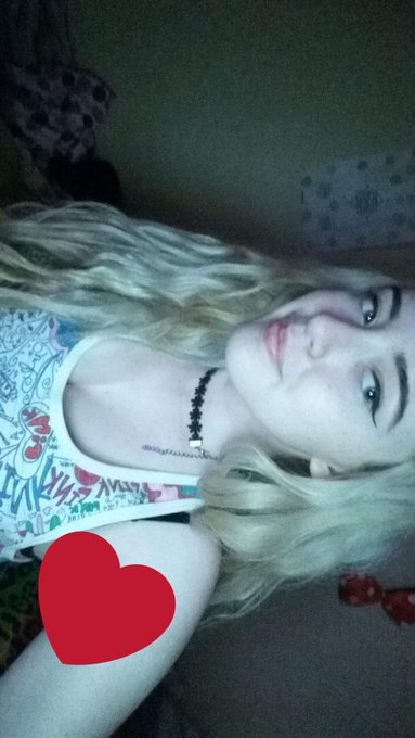 These are pictures I took a while ago and I have the sudden urge to bleach my hair https://t.co/qfne<a href="/tag/favorite"class="tags"><span>#favorite</span></a><a href="/tag/confidence"class="tags"><span>#confidence</span></a><a href="/tag/pale"class="tags"><span>#pale</span></a><a href="/tag/sw"class="tags"><span>#sw</span></a><a href="/tag/beacons"class="tags"><span>#beacons</span></a><a href="/tag/eme"class="tags"><span>#eme</span></a>