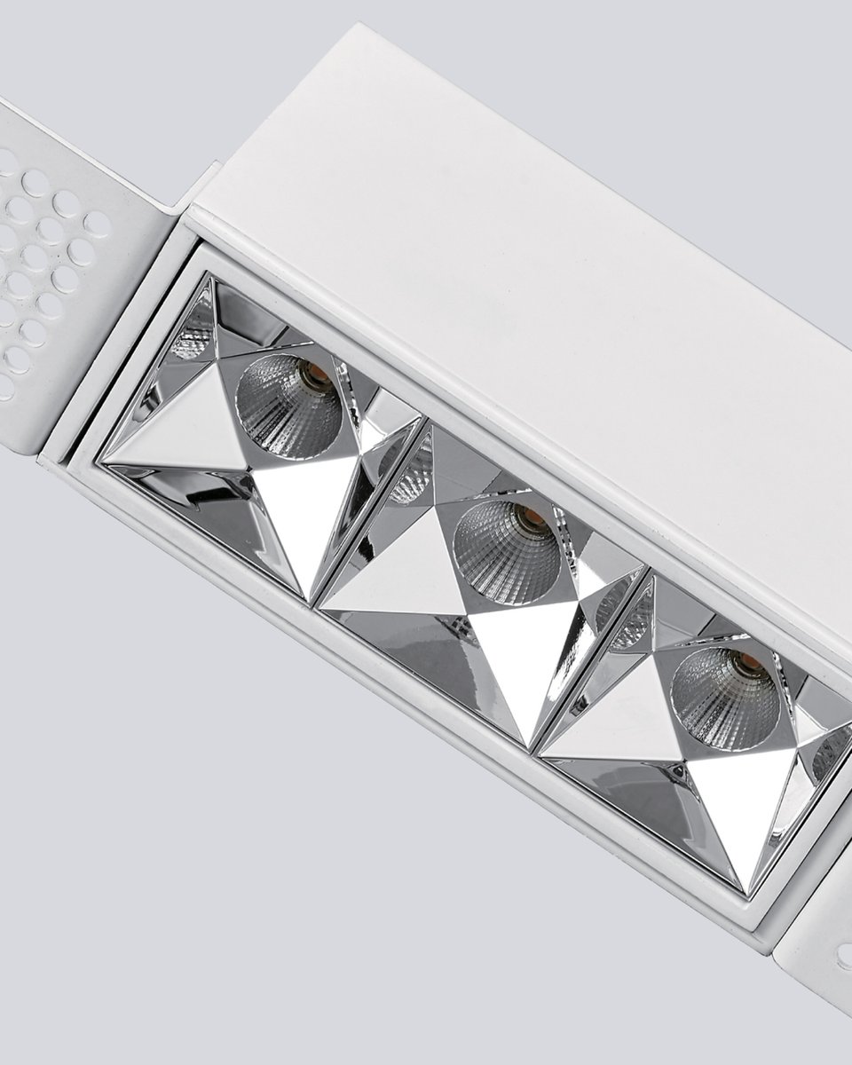 VONNLighting's tweet image. With wide ranges of beam angles, our new RUBIK LED Downlight Series provides functional and comfortable lighting. Visit us tomorrow at @collabmia from 12pm-8pm to learn more about our fixtures! 

#RubikSeries #LEDDownlights #Downlights #interiordesign #Lighting #LED