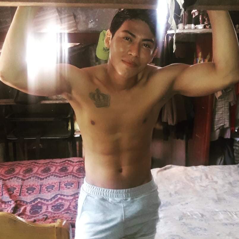 Rico hetero iquiteño 🔥 
Rt si quieres fotos sin ropa 🍆

#iquitos #charapa #hot #hetero #gay