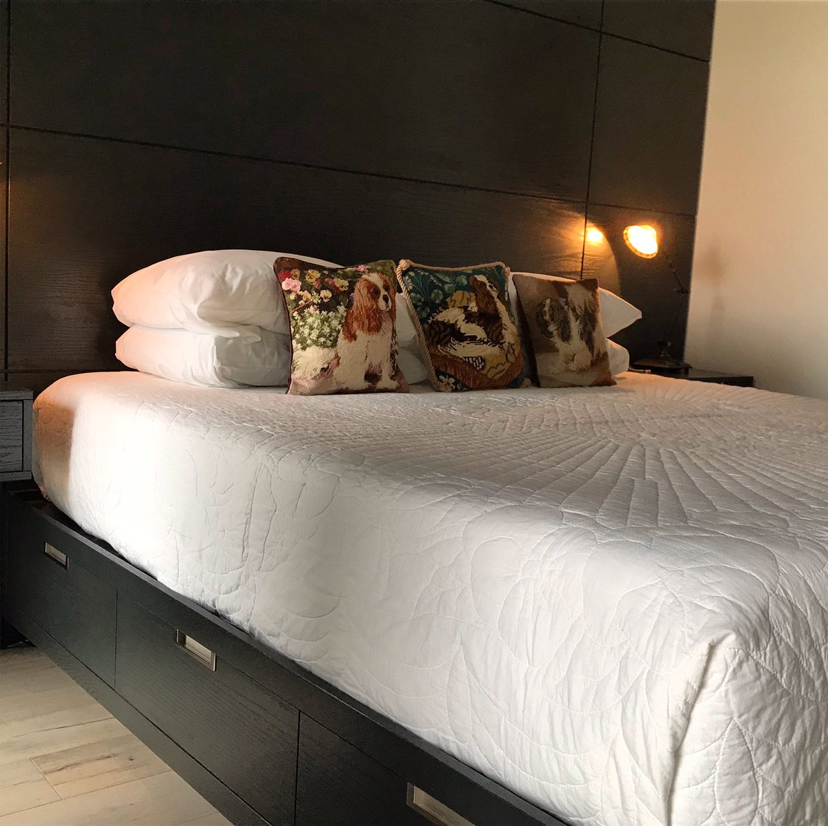 Genuinekitchens's tweet photo. Custom bed, floating side tables and accent back wall...we do more than just kitchens.  Our design team can turn any room into your dream room.  #genuinekitchens #customdesignhalifax #customcabinetryhalifax #loveyourspace https://t.co/I00mO6GfGa