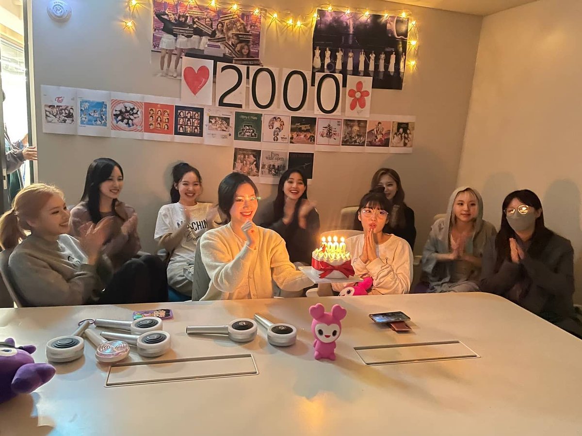 momoevmo's tweet photo. #Everyday_with_TWICE https://t.co/eY8X4sljus
