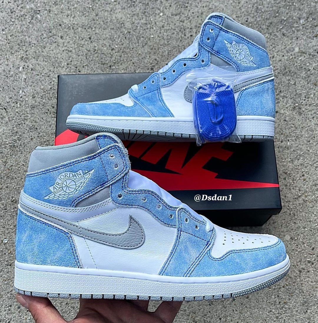 TheSiteSupply's tweet photo. Air Jordan 1 Hyper Royal 👟 

🗓️ April 17th

📊 https://t.co/i5wY3hZyhb

📸 dsdan1 IG https://t.co/E1DsQC1FI8
