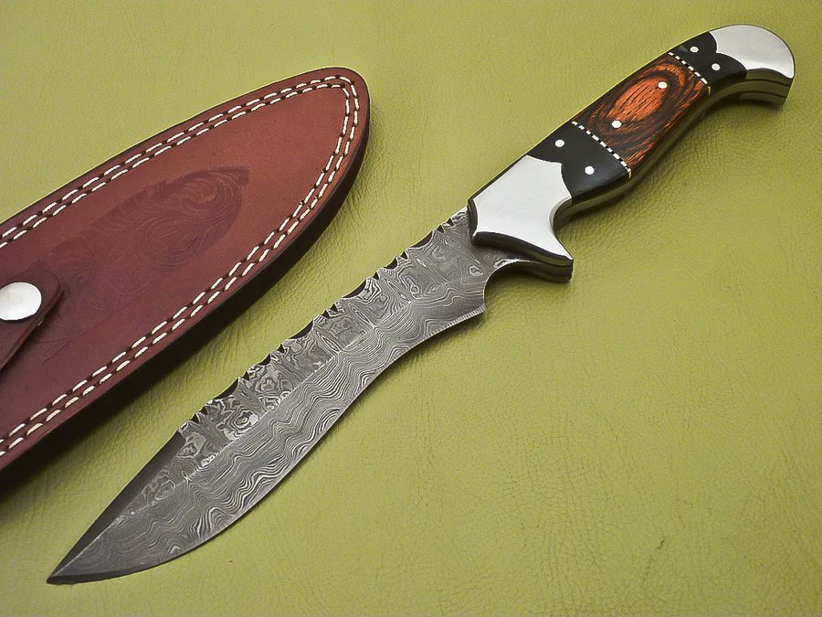 KniferZone's tweet photo. $75 Handmade Damascus Steel Hunting Bowie Knife 🔪 with Leather Sheath.

#knifemaker #knifeforsale #knifecollection #hunterxhunter #Hunters #HuntingSession #huntinglife #hunting #handmadewithlove #blades #knifelove #knifesale #damascusknife #Damascus #damascussteel #usa #canada https://t.co/ySzWas7aIq