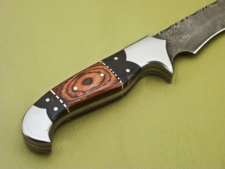 KniferZone's tweet photo. $75 Handmade Damascus Steel Hunting Bowie Knife 🔪 with Leather Sheath.

#knifemaker #knifeforsale #knifecollection #hunterxhunter #Hunters #HuntingSession #huntinglife #hunting #handmadewithlove #blades #knifelove #knifesale #damascusknife #Damascus #damascussteel #usa #canada https://t.co/ySzWas7aIq