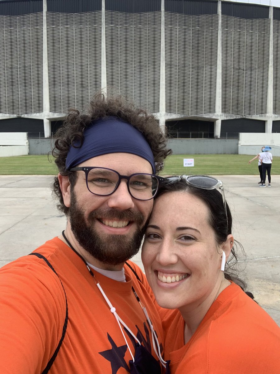 baseballoddbal1's tweet photo. Had the pleasure to run (err... walk slowly) in the @AstrodomeFans Race for the Dome 5K today! #RacefortheDome #Astrodome #WeLoveHou https://t.co/sgm5bAkPbs