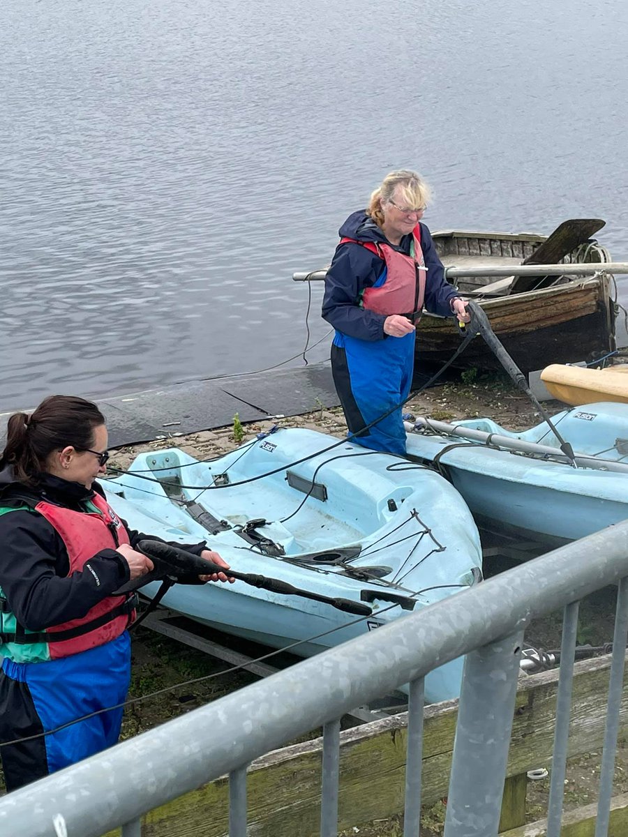 FairlopSave's tweet photo. Fantastic help down at Fairlop today - many thanks to @ggredbridge and Newham also. Looking forward to more fun volunteering tomorrow to get @FairlopSave back to buisness! https://t.co/xi8LQENWFO