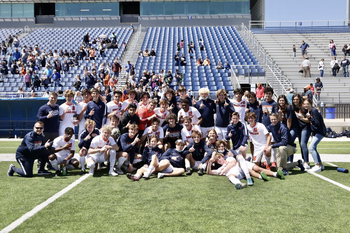 T_Edward_Photo's tweet photo. Let history repeat itself. Both @wakelandgsoc and @WakeSoccer are Regional Champions and heading to the State Semis!! Congrats to both teams. The job is not done. Let’s keep them coming!! #UILRegionals #UILState #wakelandsoccer #wakelandhighschool https://t.co/6EBlxi82ze