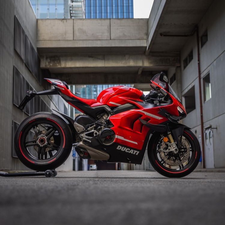BIKESP0RN's tweet photo. Une œuvre d’art 🔥 https://t.co/36gW5stSI5