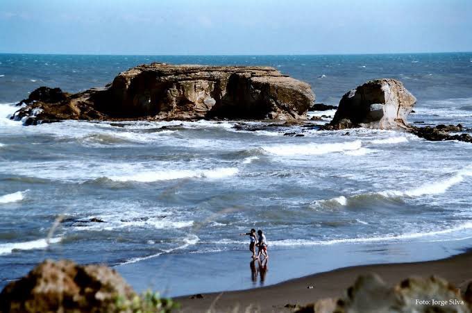 fuckthemorra's tweet photo. Voy a hacer un hilo con mis lugares favoritos en la bella tierra Veracruzana, comienzo:

Playa muñecos https://t.co/E6Nh4TgKZ3