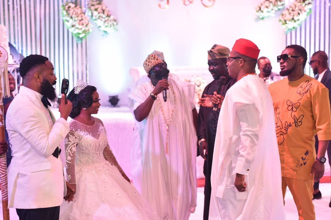 olorunsheyi's tweet image. Today we celebrate our amazing brand ambassador @OfficialArole as he gets married to his heartthrob. We wish him a lifetime of love and happiness

We @pertinencegroup celebrate him by gifting him a beautiful car, and we wish him a blissful marital journey ahead #PertinenceCarGift