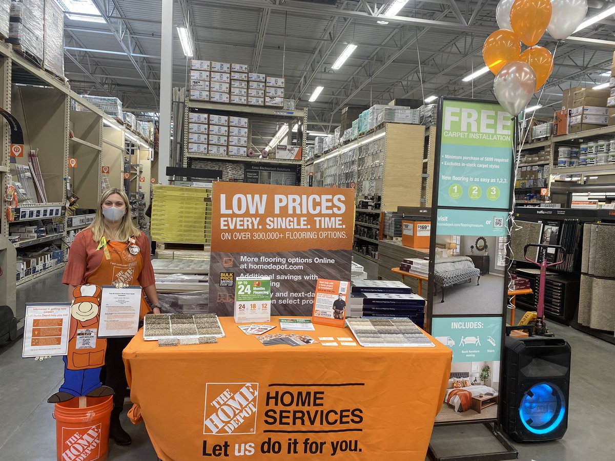 belle_foster04's tweet photo. We are loving this warm weather!☀️ Perfect day for Tuff sheds and carpet! #ServicesSaturday #Fercious4416 #PacNorthProud @NorthcreekHold @JeremiahEarley @BrandonibarraHD https://t.co/pvuWtGpkmL