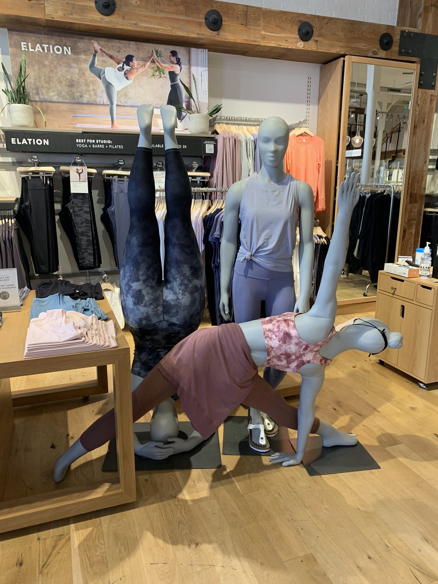 Finally getting out and about and finding progress in California. Kudos to <a href="/Athleta/">ATHLETA</a> for reflecting real bodies! <a href="/NEDAstaff/">NEDA</a> <a href="/ColumbiaED/">ColumbiaCtr4ED</a>