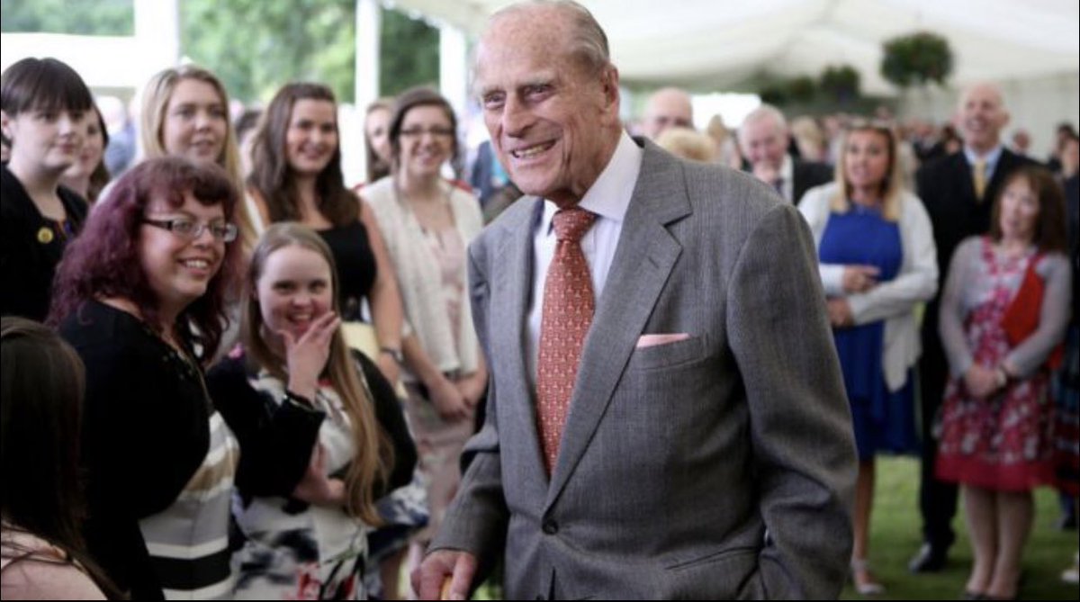Today we remember with gratitude all the many helpers who came to serve in Lourdes as part of their Duke of Edinburgh awards. Thank you Prince Philip for inspiring so many young people to serve others. Rest in peace. #dukeofedinburgh