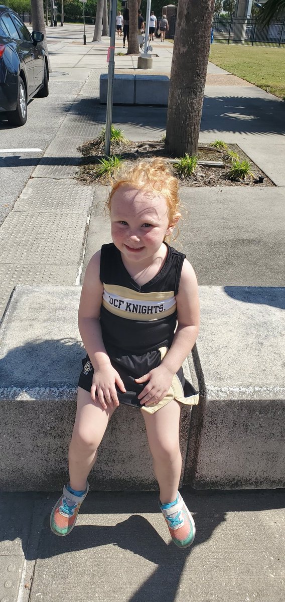 MrCoachBarnes's tweet photo. Felt good to be back in the #BounceHouse. Can't wait to be there for #BoiseState.
Addi had a good time too.
#UCFSpringGame #GoKnights #GKCO https://t.co/LRQJSHMPYr
