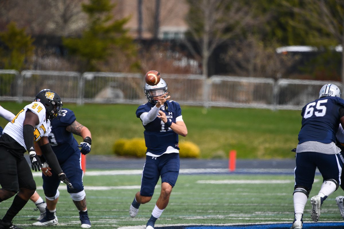 Fun with first half numbers.

🔹 <a href="/TonyMuskett/">Tony Muskett</a>: 13-15, 209 yards, 3 TD
🔹 <a href="/jyozaki23/">Juwon Farri</a>: 14 carries, 107 yards, TD
🔹 <a href="/TxGreene/">TG</a>: 4 catches, 100 yards, TD

#FlyHawks