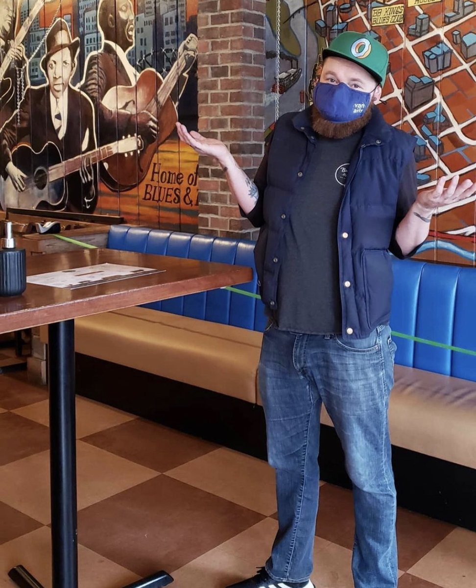 Candace and Jess Judge a Book by its Cover tweet media