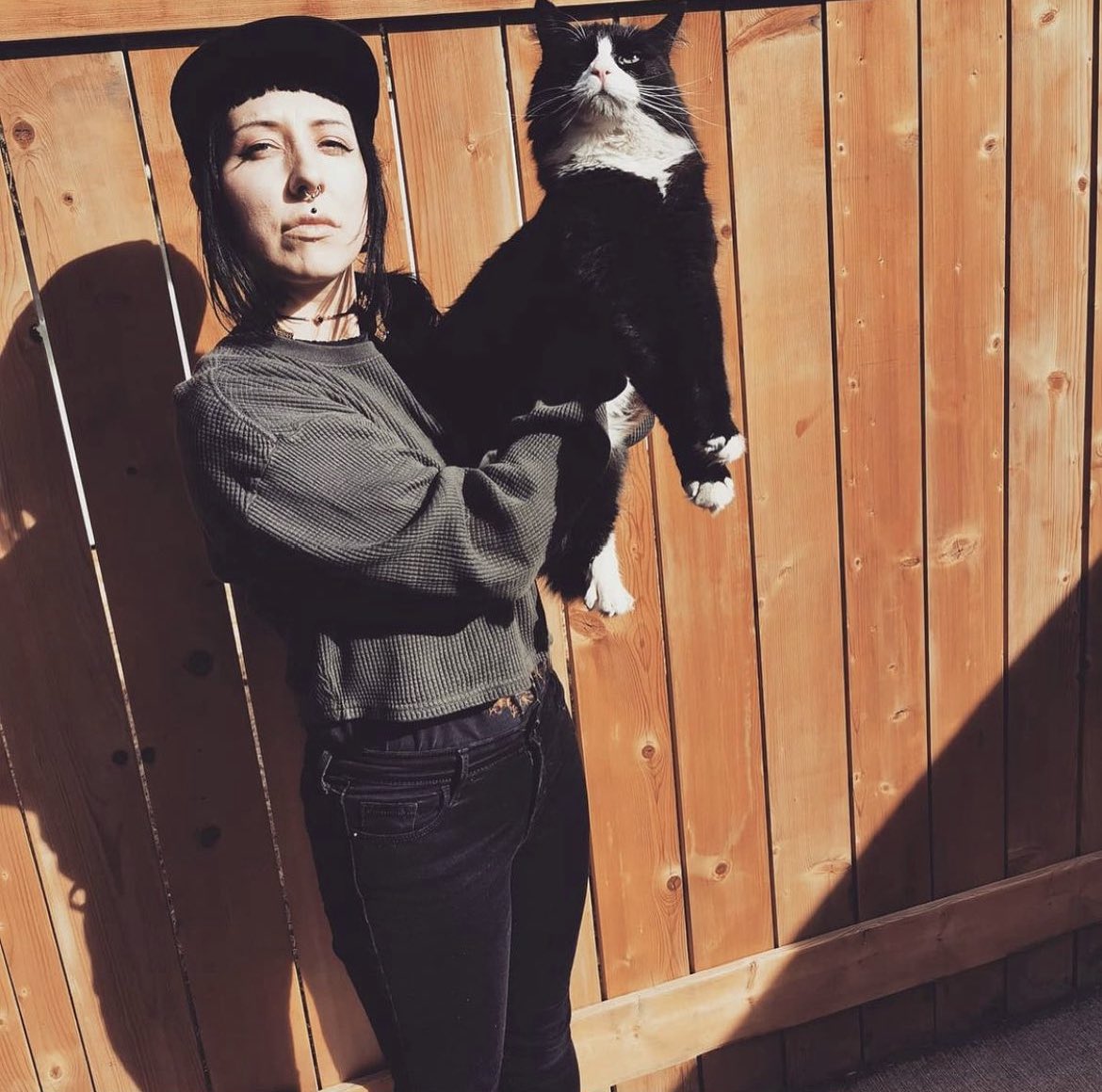 Candace and Jess Judge a Book by its Cover tweet media