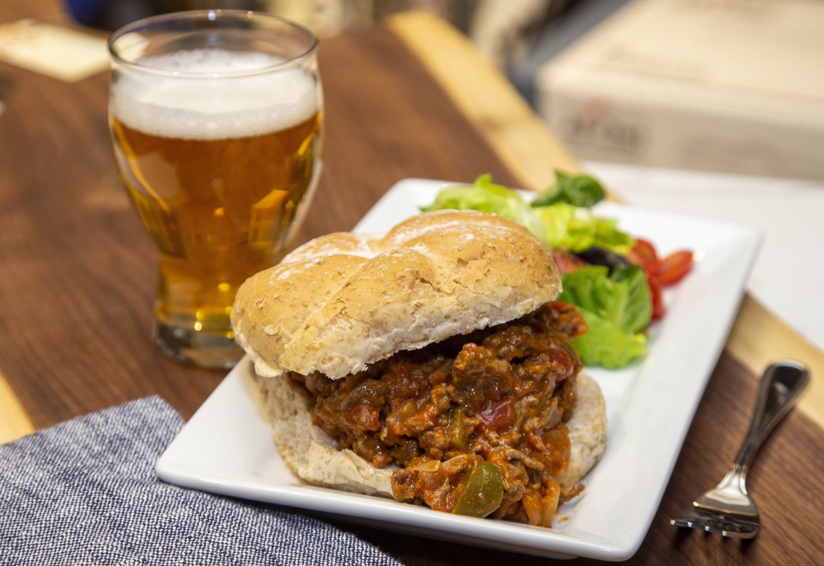 Try to resist this <a href="/jillstable/">Jill Wilcox</a> #recipe Yum #SloppyJoes
lfpress.com/life/food/reci… #foodie #SaturdayVibes