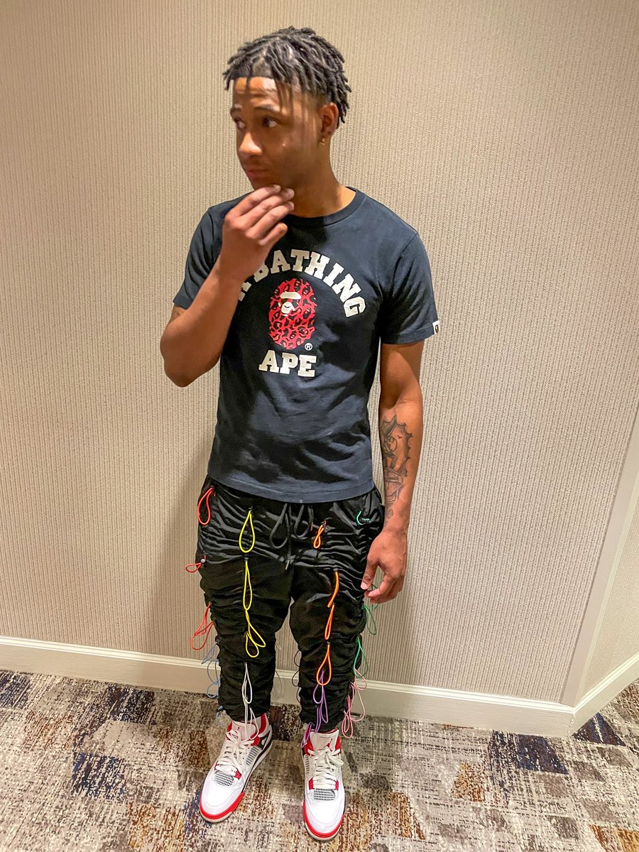 dariussmith015's tweet photo. 20 years of life. 💕 https://t.co/KkhKwb5q8S