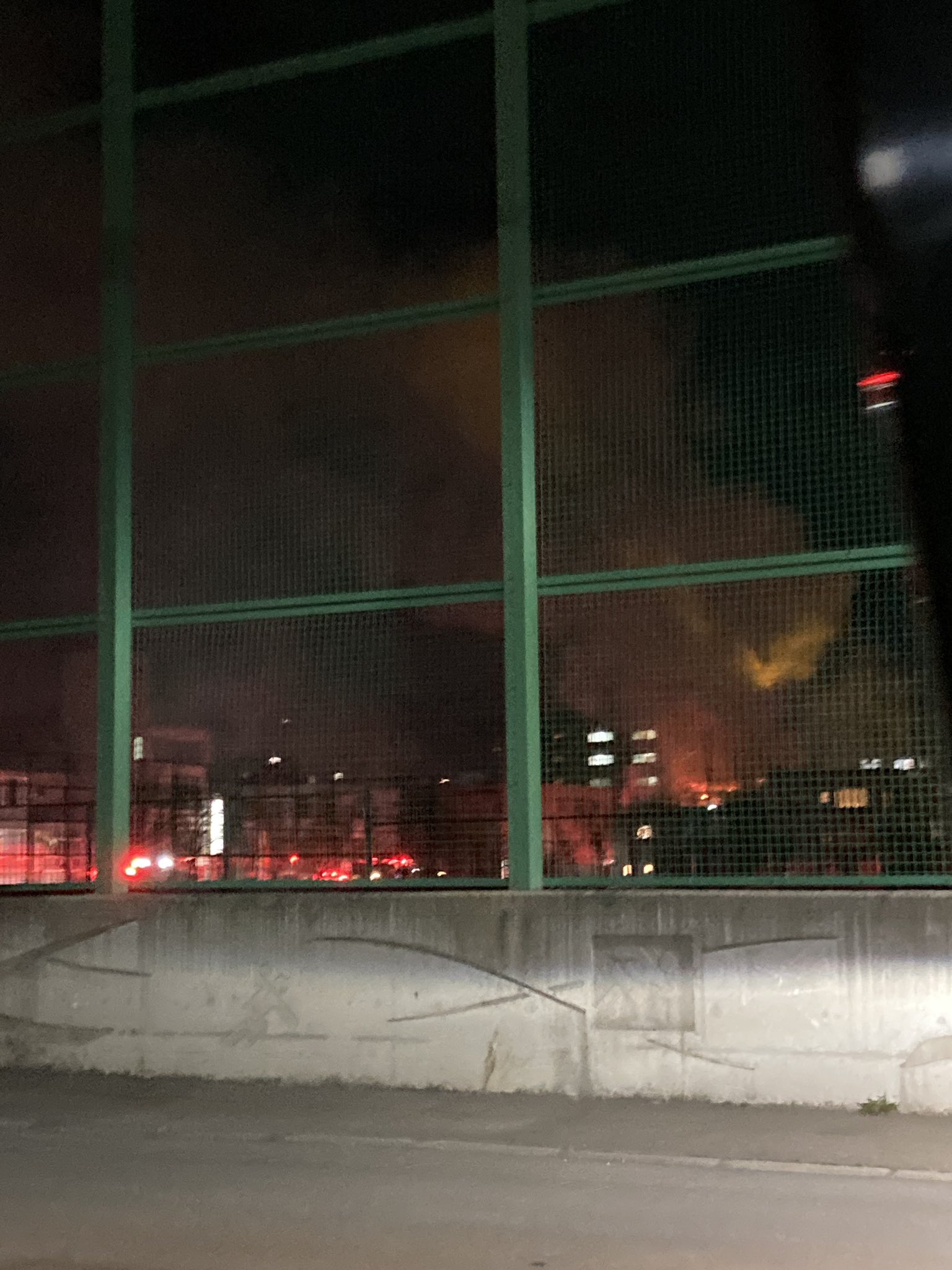 画像 Mst Hide 北22条東12丁目で火事です 骨組み見えてました T Co Ueqvgtsqwn Matomehub まとめハブ