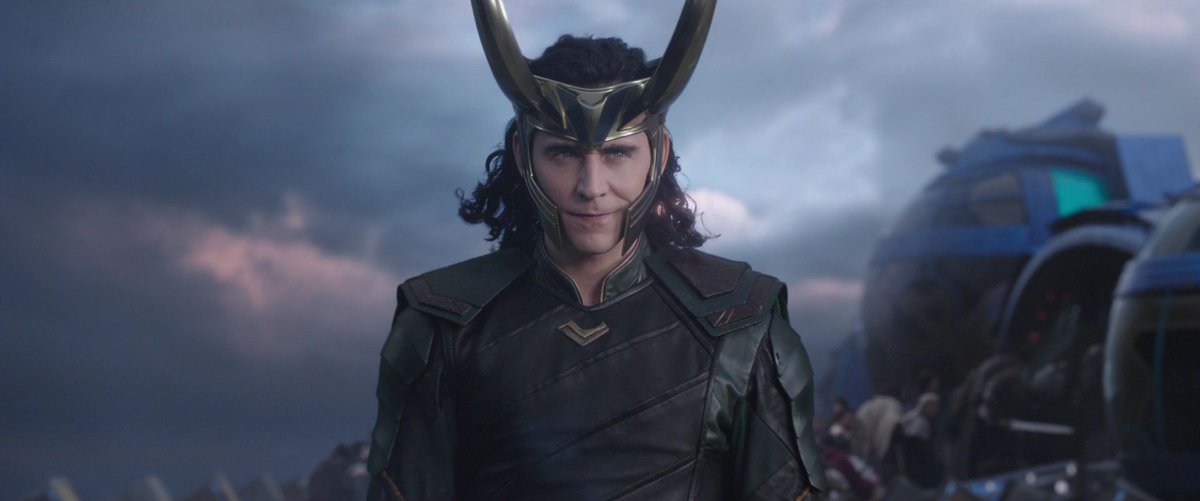 hiddlesreid's tweet photo. o plot de thor ragnarok é magnífico https://t.co/6sdbuxYiD5