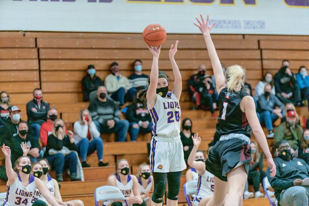 NikkiDienberg's tweet photo. So excited to continue my academic and athletic career at UW La Crosse! Thank you to my family, friends, teammates, and coaches for always supporting me! @uwleagleswbb https://t.co/A319y37g4b
