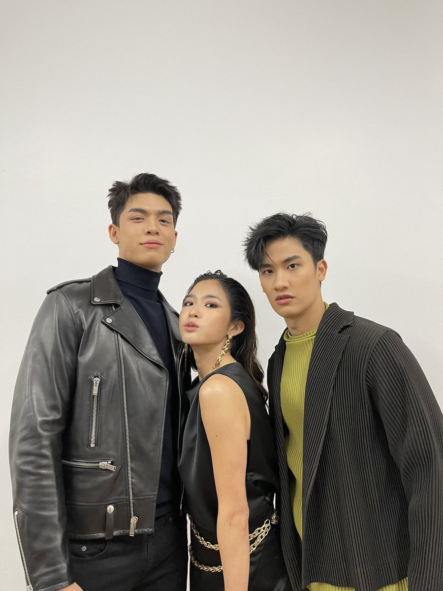 the main cast are really stunning and their acting are AMAZING. from left to right:  @Josswayar  @wjmild  @Tawan_V