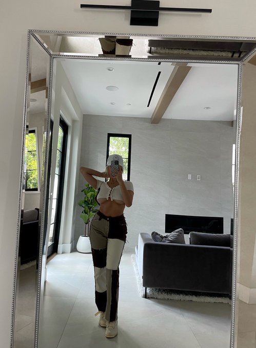 morning ♡ https://t.co/Drw2sbia8A