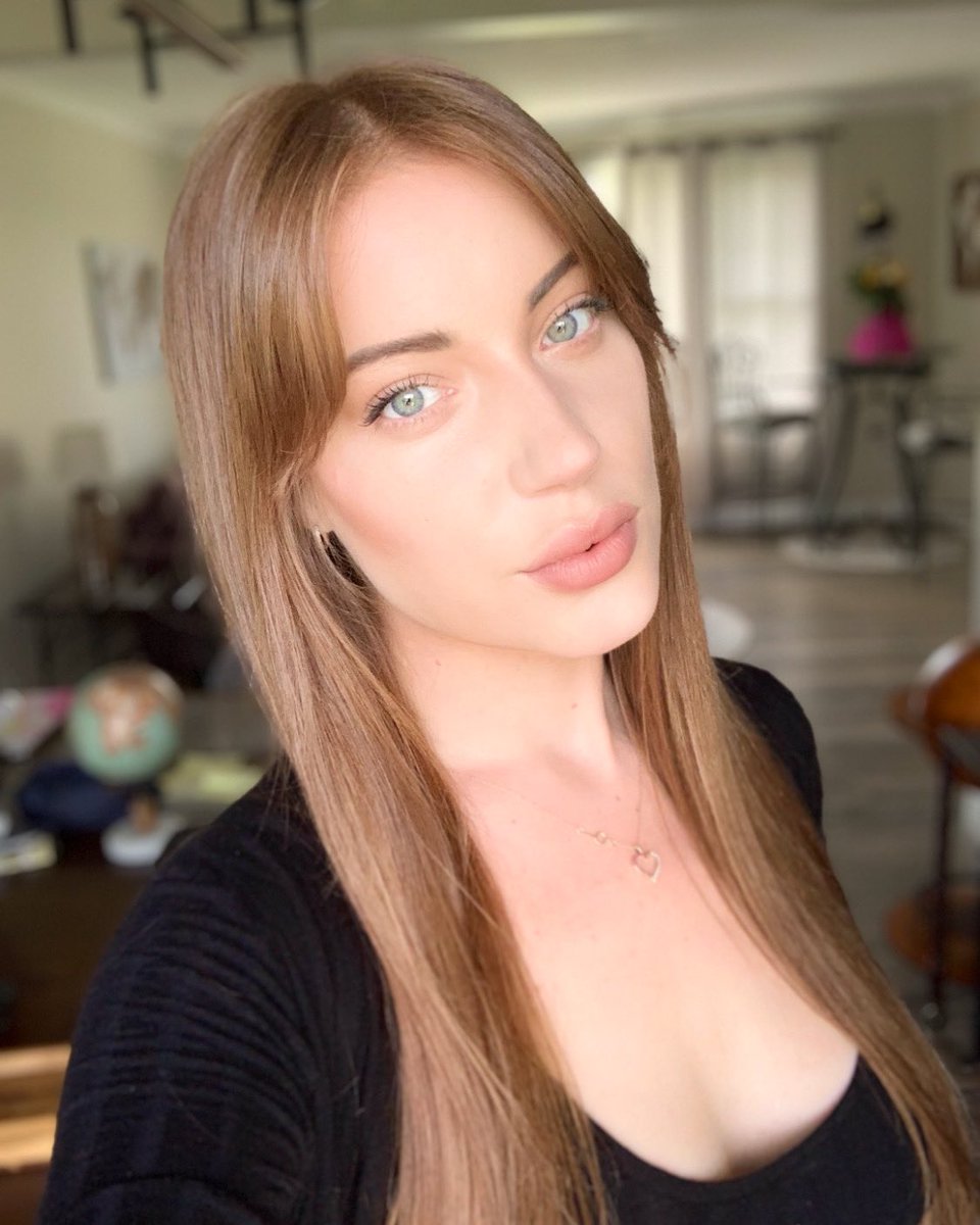 Emily Crighton tweet media