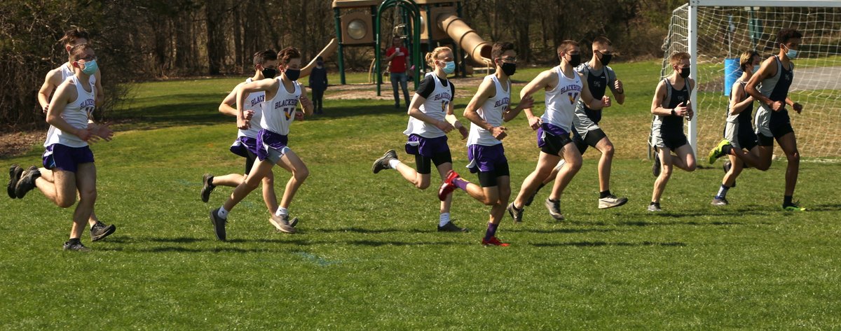 Mike_Photograph's tweet photo. Voorheesville Cross-Country flew past their competition in Cobleskill-Richmondville at Swift Town Park. Girls swept the first 7 positions, Mariem Sayahi won w/ a time of 15:45 and Caelan Lamberton-Dunham &amp; Connor Smith finished 2nd &amp; 3rd w/ times of 14:48 &amp; 15:00. @theAEnews https://t.co/NuOcufkCSX