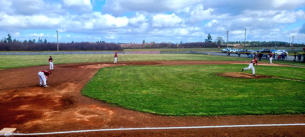 winlockbaseball's tweet photo. Game time. https://t.co/HKbiTHy1pq