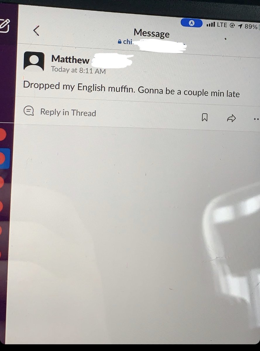 maartntohledw's tweet image. Me letting everyone I work with know I’m gonna be late #SlackFails