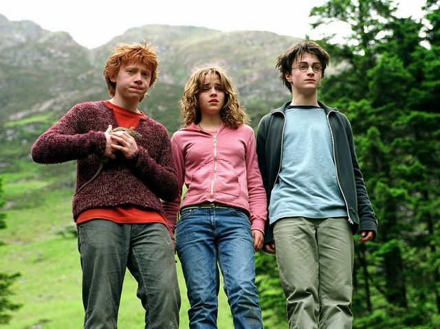 кадр из фильма гарри поттер и узник азкабана. гарри поттер и узник азкабана фильм 3. Harry potter и узник. гермиона грейнджер 2004. Harry potter и узник.