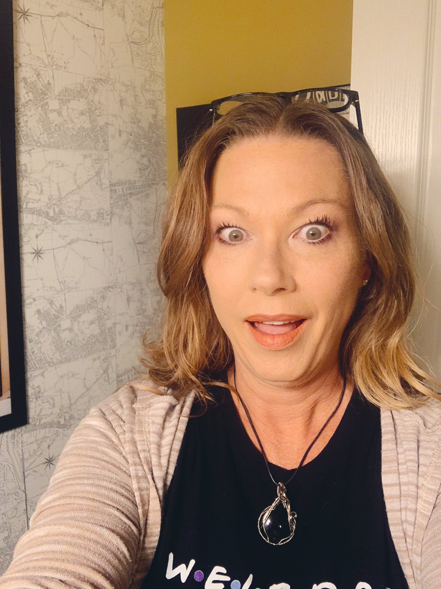 KitsieDuncan's tweet photo. I haven’t had this much makeup on in over a year,  is it too much?!? #goingouttopeople #peopling #paranormalxroad #oddityfiles @athenaeumindy @KJonair https://t.co/6ArASuaqIr