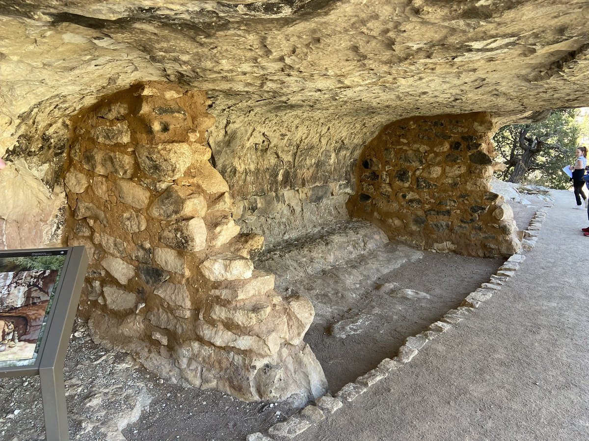 BaileyFamTravel's tweet photo. #Route66 #WalnutCanyon #CliffDwellings https://t.co/PaDbXX2MCE