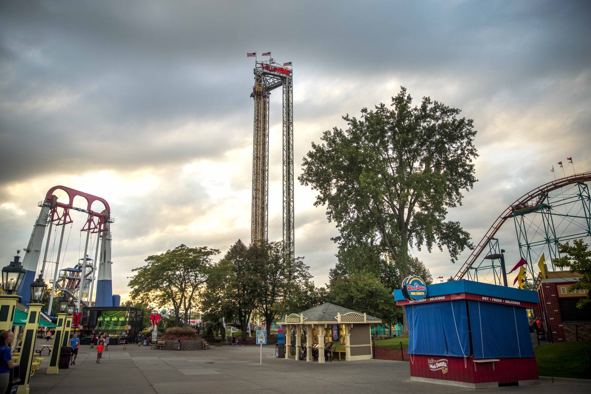 ValleyfairMN's tweet image. Eagerly awaiting nights like this.