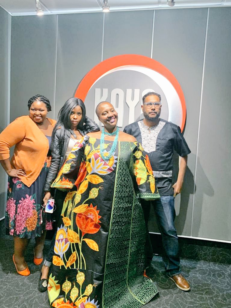 AyobVania's tweet photo. A dream team if I ever was a part of one this was it!
2 people are missing from these team photos, @thatsMissTulz2u & @Reitu_Mpholle
@ncebamanzi thank you for asking (forcing) me to be a part of the team that brought #SidebarWithSindi to the wireless/Mzansi & the world! https://t.co/nrO7NIipEi